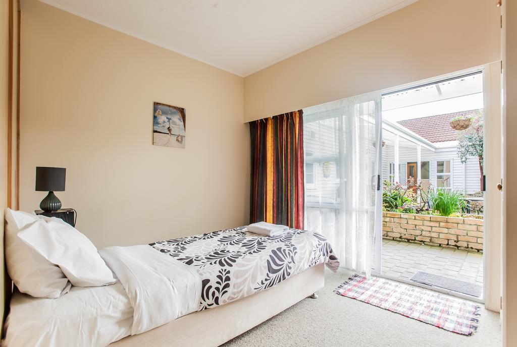 Ocean View Raglan Bed & Breakfast エクステリア 写真